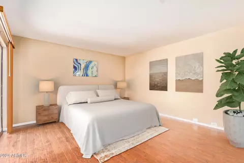 Bedroom - 1735 E Frier Dr, Phoenix, AZ 85020 photo 2 of 3