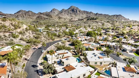 View/Area - 1735 E Frier Dr, Phoenix, AZ 85020 photo 4 of 16