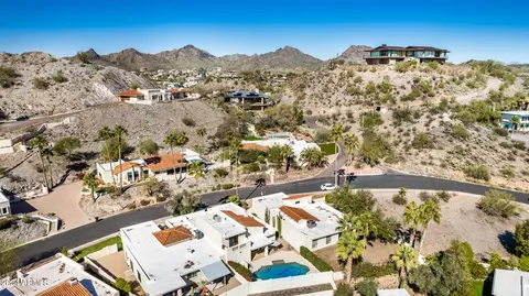 View/Area - 1735 E Frier Dr, Phoenix, AZ 85020 photo 5 of 16