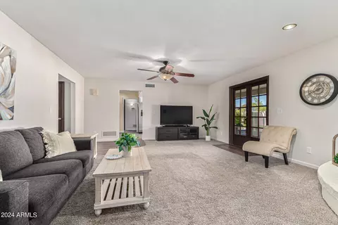 2228 E Inca St, Mesa, AZ 85213 photo 3