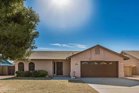 8809 W Alice Ave, Peoria, AZ 85345