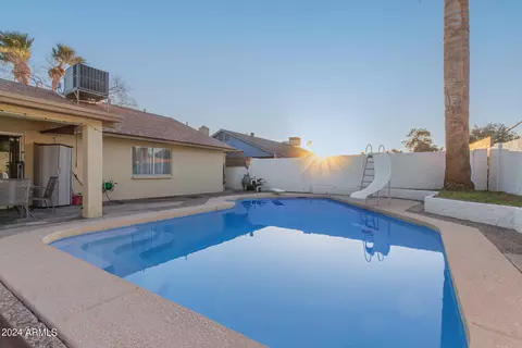 Exterior - 3156 W Juniper Ave, Phoenix, AZ 85053 photo 7 of 13