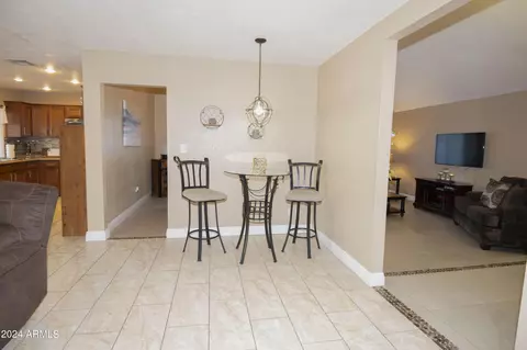 Dining - 3156 W Juniper Ave, Phoenix, AZ 85053 photo 2 of 2