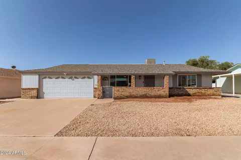 13820 N Sahara Dr, Sun City, AZ 85351