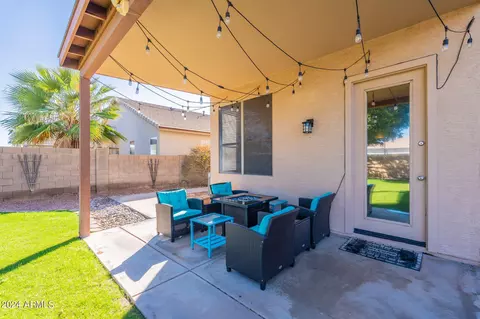 Exterior - 1157 N Arroyo Ln, Gilbert, AZ 85234 photo 7 of 10