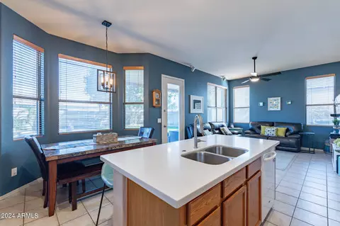 Kitchen - 1157 N Arroyo Ln, Gilbert, AZ 85234 photo 4 of 5