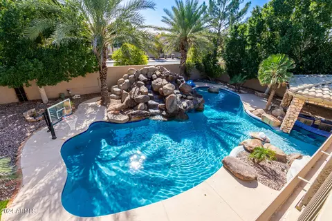 Exterior - 3041 E Indigo St, Mesa, AZ 85213 photo 5 of 17