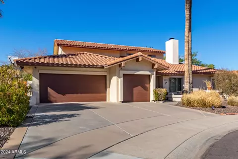 1142 E Beverly Ln, Phoenix, AZ 85022