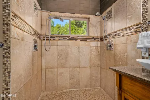 Bath - 1142 E Beverly Ln, Phoenix, AZ 85022 photo 2 of 6