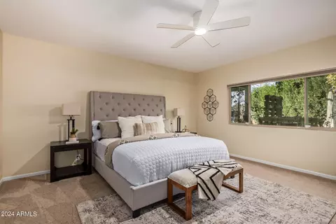 Bedroom - 1142 E Beverly Ln, Phoenix, AZ 85022 photo 1 of 11