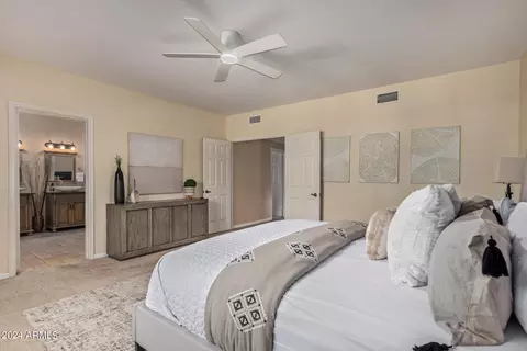 Bedroom - 1142 E Beverly Ln, Phoenix, AZ 85022 photo 3 of 11