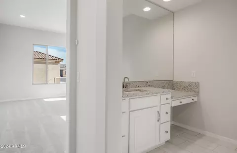Bath - 26945 W Maple Dr, Buckeye, AZ 85396 photo 3 of 6