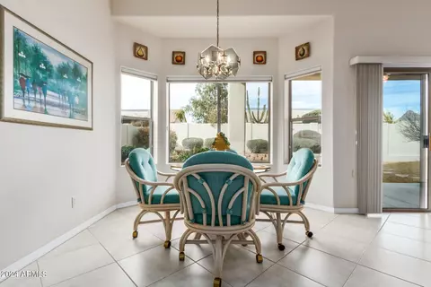 Dining - 14007 N 10th Pl, Phoenix, AZ 85022 photo 1 of 1