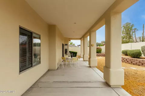 Exterior - 14007 N 10th Pl, Phoenix, AZ 85022 photo 3 of 9