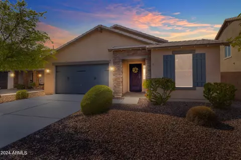 7910 S Peppertree Dr, Gilbert, AZ 85298