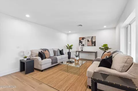 Living - 4912 E Osborn Rd, Phoenix, AZ 85018 photo 3 of 3
