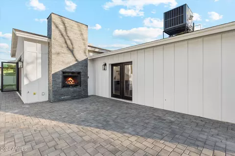 Exterior - 4912 E Osborn Rd, Phoenix, AZ 85018 photo 3 of 6