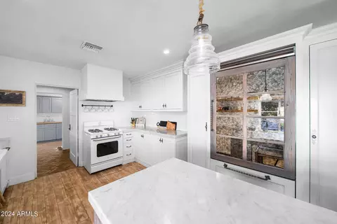 4414 N 33rd Pl, Phoenix, AZ 85018 photo 8