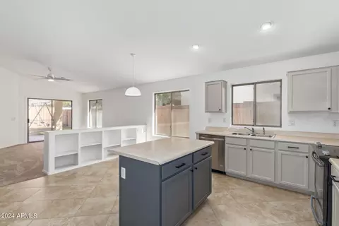 3310 E Woodside Way, Gilbert, AZ 85297 photo 3
