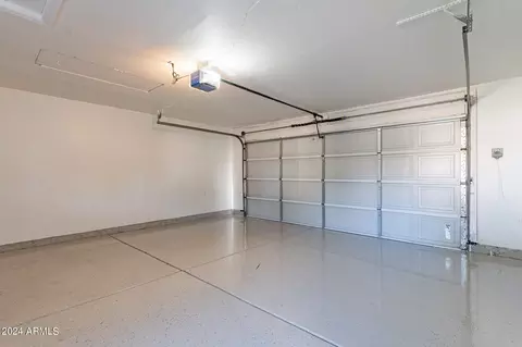 Exterior - 418 E Rosemonte Dr, Phoenix, AZ 85024 photo 9 of 10