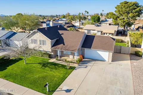 View/Area - 418 E Rosemonte Dr, Phoenix, AZ 85024 photo 2 of 2