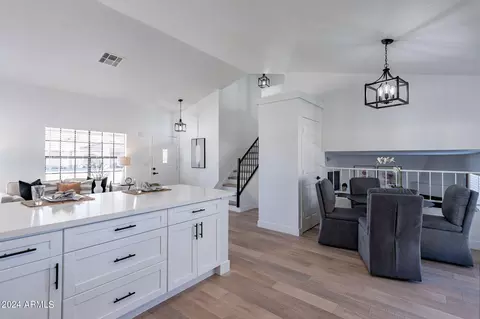 Bath - 418 E Rosemonte Dr, Phoenix, AZ 85024 photo 1 of 4