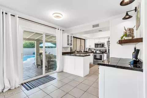 Kitchen - 2501 E Balboa Dr, Tempe, AZ 85282 photo 8 of 8