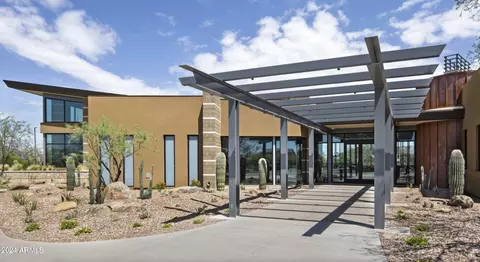 Exterior - 3545 E Tina Dr, Phoenix, AZ 85050 photo 15 of 18