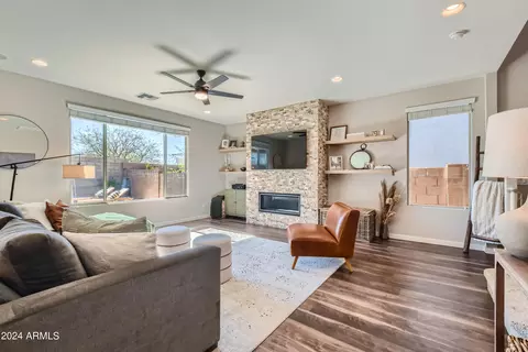 Kitchen - 3545 E Tina Dr, Phoenix, AZ 85050 photo 1 of 5