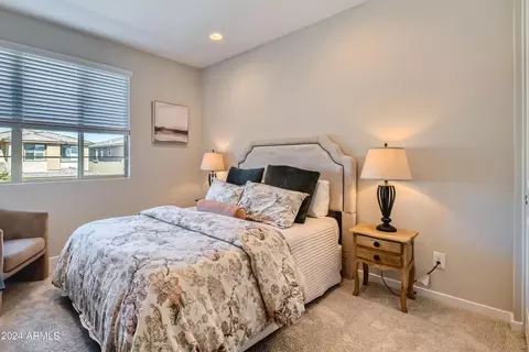 Bedroom - 3545 E Tina Dr, Phoenix, AZ 85050 photo 4 of 4