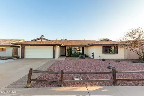 8711 E Angus Dr, Scottsdale, AZ 85251
