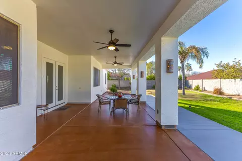Exterior - 2908 E Desert Ln, Phoenix, AZ 85042 photo 11 of 21