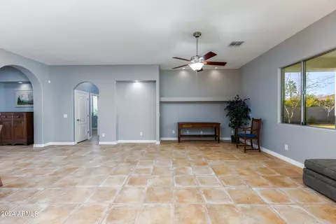 Living - 2908 E Desert Ln, Phoenix, AZ 85042 photo 3 of 3