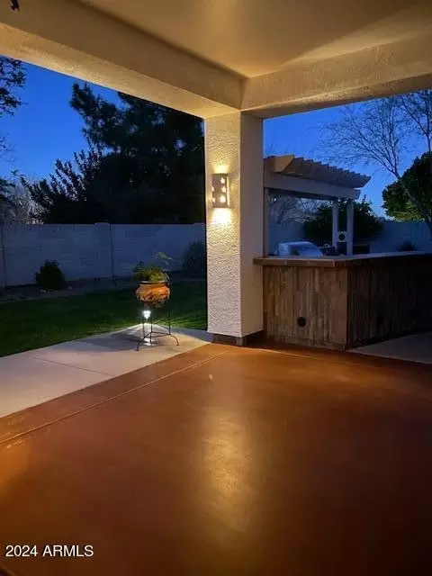 Exterior - 2908 E Desert Ln, Phoenix, AZ 85042 photo 20 of 21