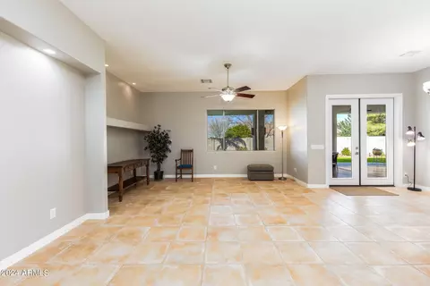Living - 2908 E Desert Ln, Phoenix, AZ 85042 photo 1 of 3
