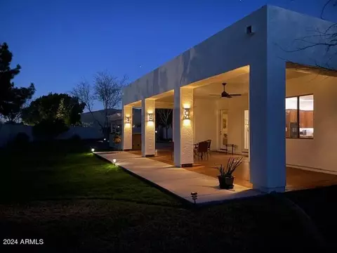 Exterior - 2908 E Desert Ln, Phoenix, AZ 85042 photo 21 of 21