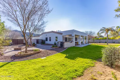 Exterior - 2908 E Desert Ln, Phoenix, AZ 85042 photo 14 of 21
