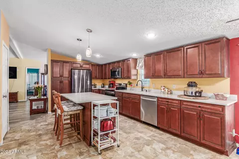 13912 S Tuthill Rd, Buckeye, AZ 85326