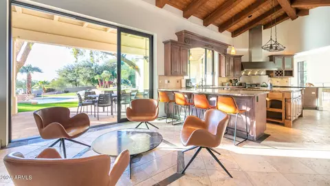 Dining - 5255 N 47th St, Phoenix, AZ 85018 photo 1 of 1
