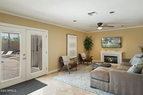 4337 E Pearce Rd, Phoenix, AZ 85044 photo 5
