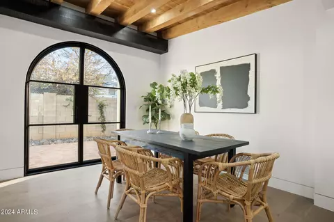 Dining - 3118 N 27th St, Phoenix, AZ 85016 photo 2 of 2