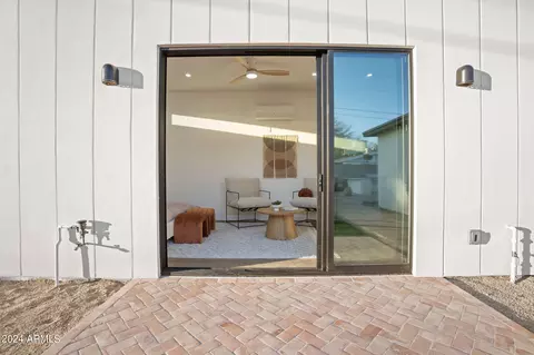 Exterior - 3118 N 27th St, Phoenix, AZ 85016 photo 7 of 14