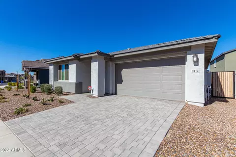 9414 E Saturn Ave, Mesa, AZ 85212