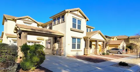 3922 E Parkview Dr, Gilbert, AZ 85295