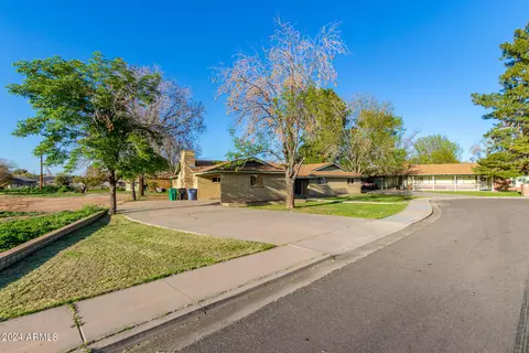 Exterior - 1118 E Dolphin Cir, Mesa, AZ 85204 photo 17 of 18