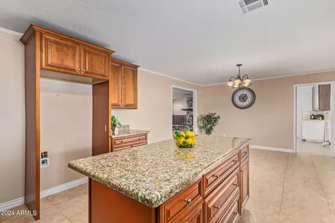 Kitchen - 1118 E Dolphin Cir, Mesa, AZ 85204 photo 5 of 8