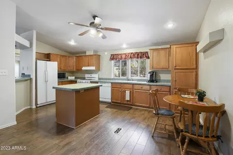 Kitchen - 203 N Whiting Dr, Payson, AZ 85541 photo 3 of 3