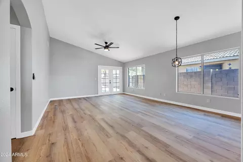 2210 E Kelton Ln, Phoenix, AZ 85022 photo 3