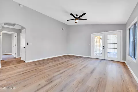 2210 E Kelton Ln, Phoenix, AZ 85022 photo 5