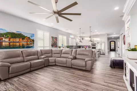 Living - 9101 E Leonora St, Mesa, AZ 85207 photo 2 of 5